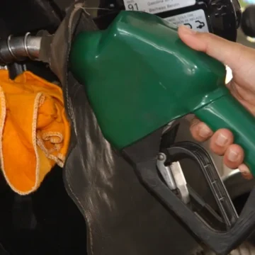 Governo busca evitar crise do diesel com alta de 11% nos preços em uma semana