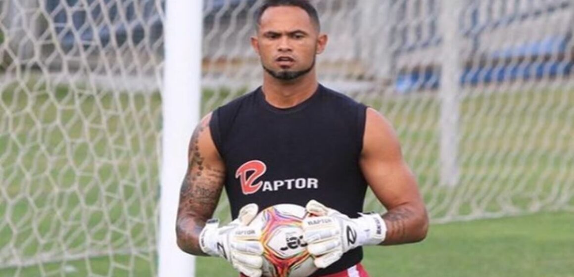 Justiça decreta prisão de ex-goleiro Bruno por descumprir liberdade condicional e o considera foragido