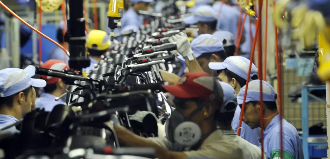 industrias_fabricas_de_motocicletas_industrias_fabricas_santos_fc2610100916 Produção de motos no Polo de Manaus tem melhor início de ano em 15 anos