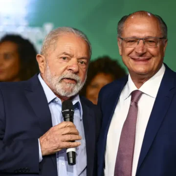 Lula confirma Alckmin como vice na chapa à reeleição