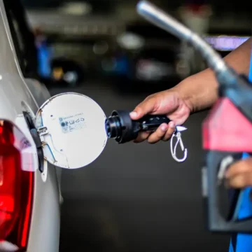 Preço médio do diesel dispara 25% e chega a R$ 7,22 no Brasil