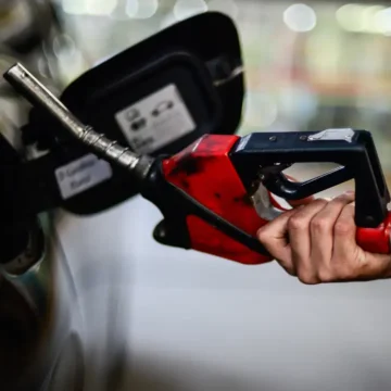 Renúncia fiscal com diesel chega a R$ 30 bi e será compensada por taxação de exportações, anuncia Haddad