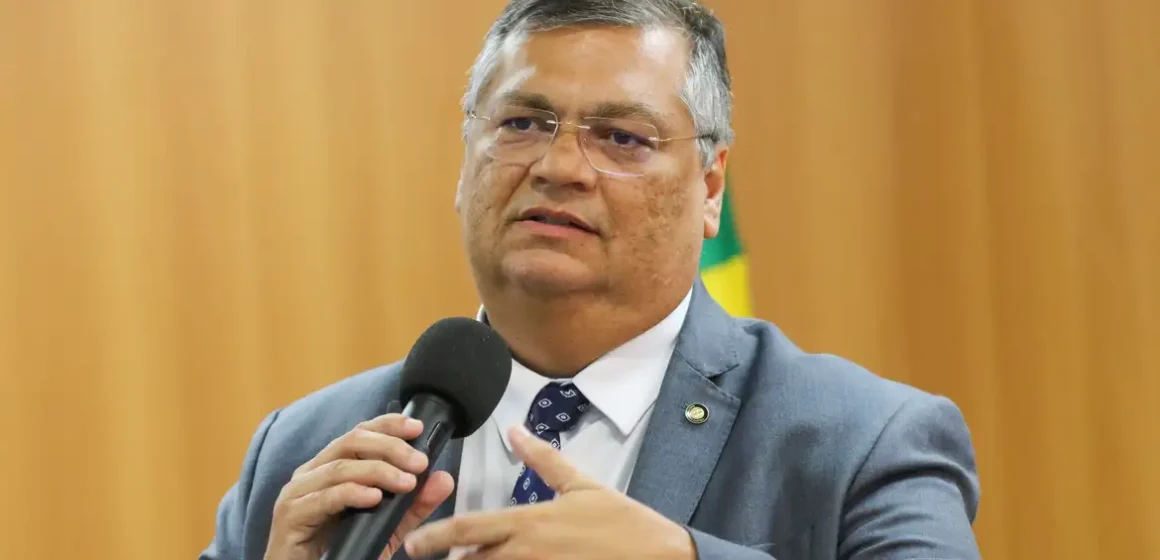 Dino determina fim da aposentadoria compulsória como pena máxima para magistrados