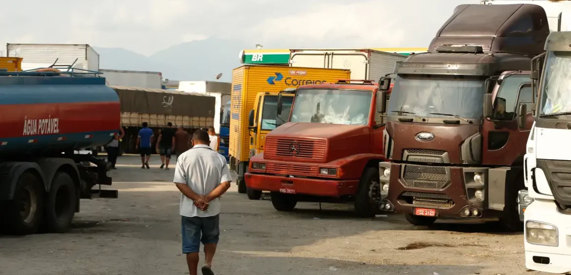 Governo anunciará medidas para conter mobilização de caminhoneiros e evitar greve nacional