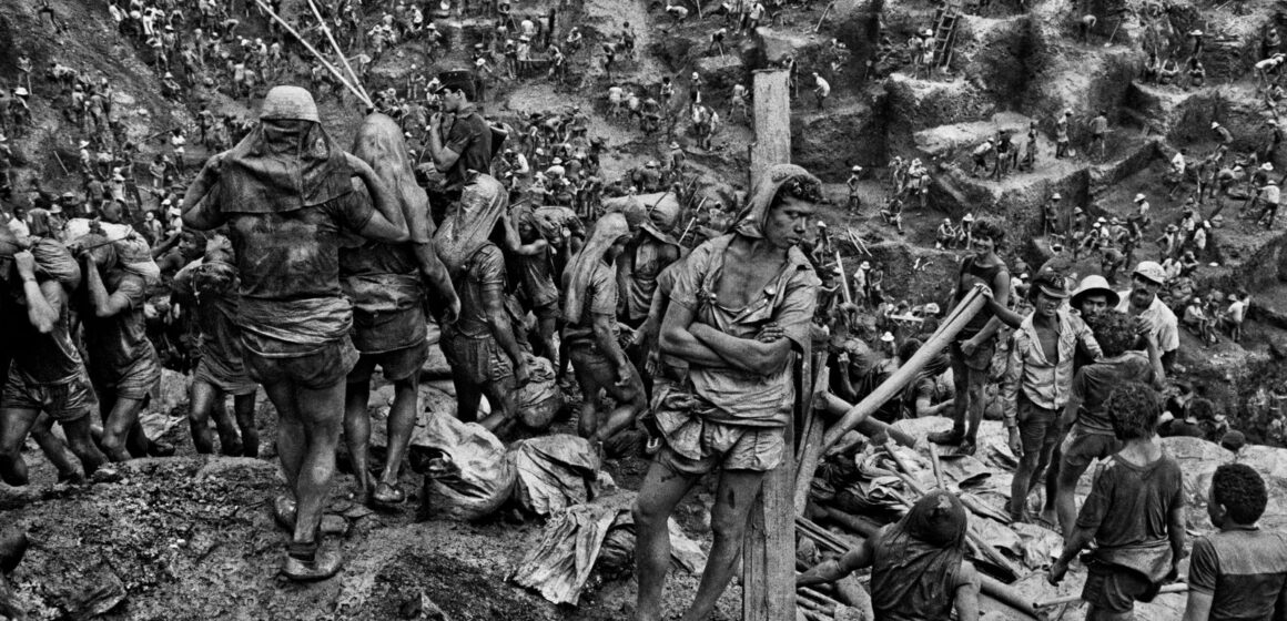 Centro Cultural Banco da Amazônia recebe a exposição “Trabalhadores”, de Sebastião Salgado