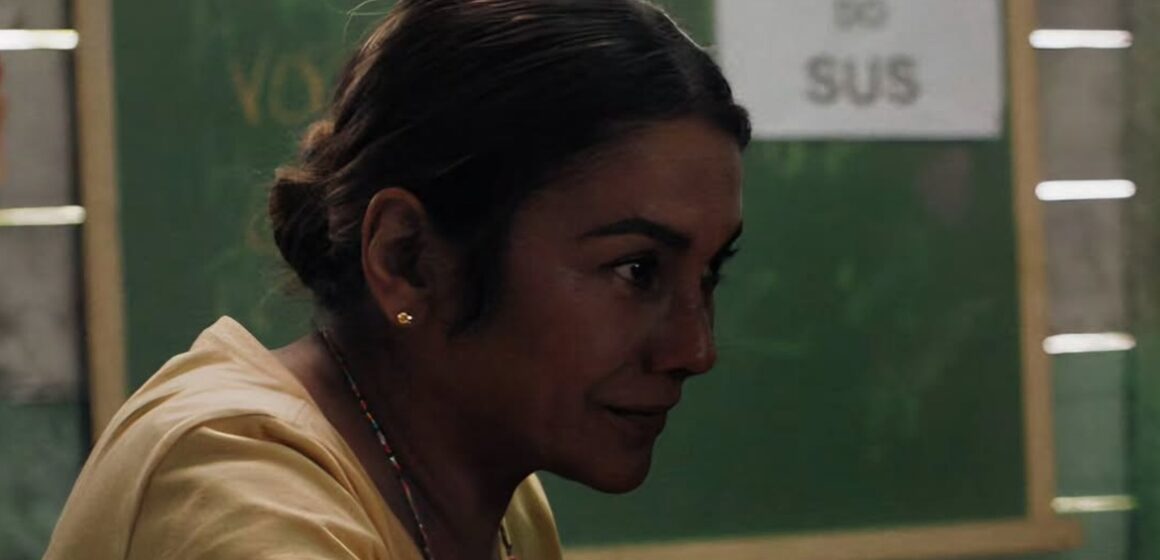 Dira Paes consolida legado cultural com quatro décadas de carreira