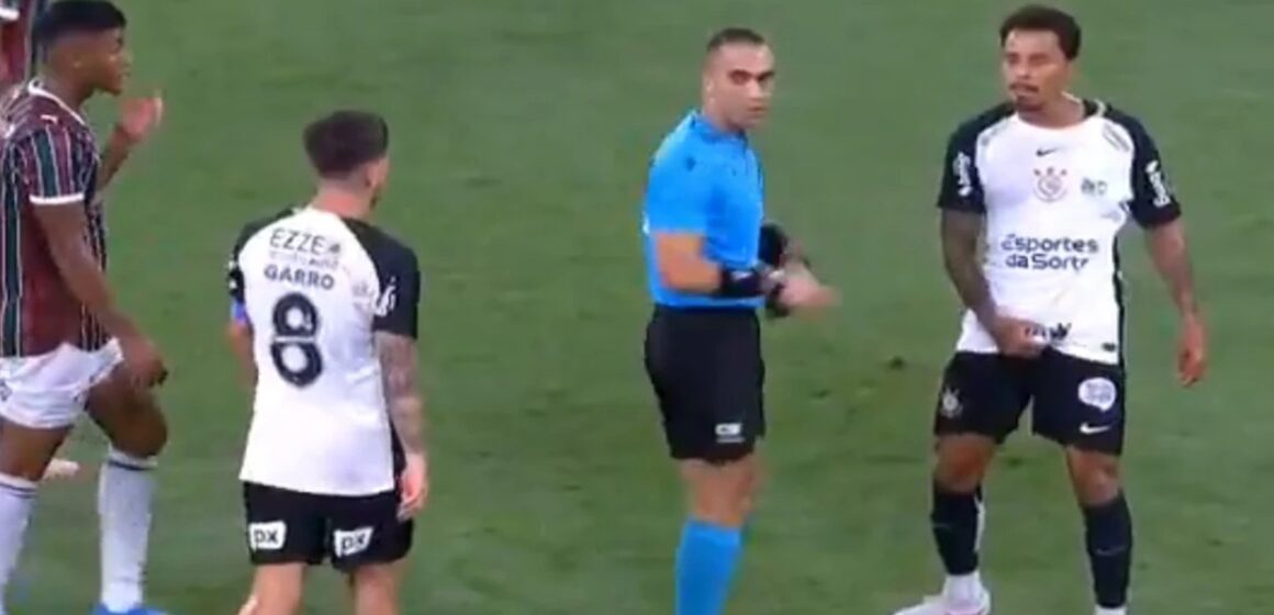 Allan pede desculpas por gesto obsceno e expulsão em derrota do Corinthians