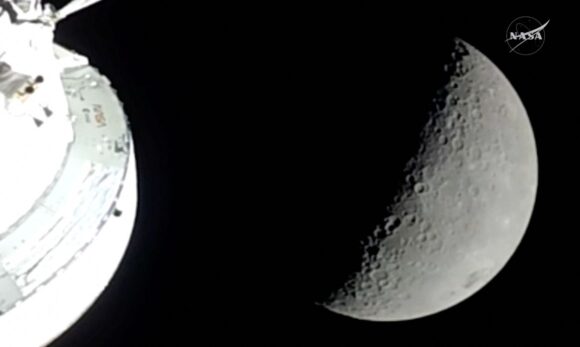 Missão Artemis 2 bate recorde de distância da Terra e sobrevoa lado oculto da Lua