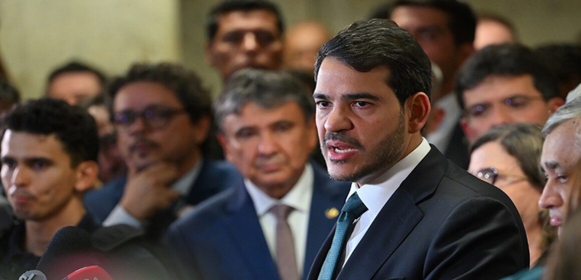 Senado rejeita indicação de Jorge Messias ao STF