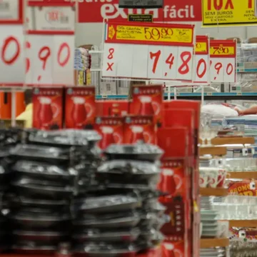 Mercado eleva projeção da inflação para 4,36% em 2026, aponta Focus