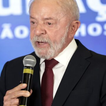 Lula quer incluir inadimplentes do FIES em pacote contra endividamento, mas não detalha renegociação