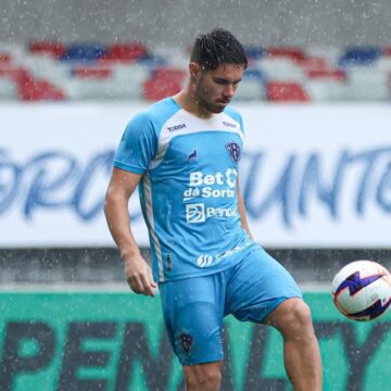 Paysandu e Nacional iniciam final da Copa Norte em clima de revanche no Mangueirão