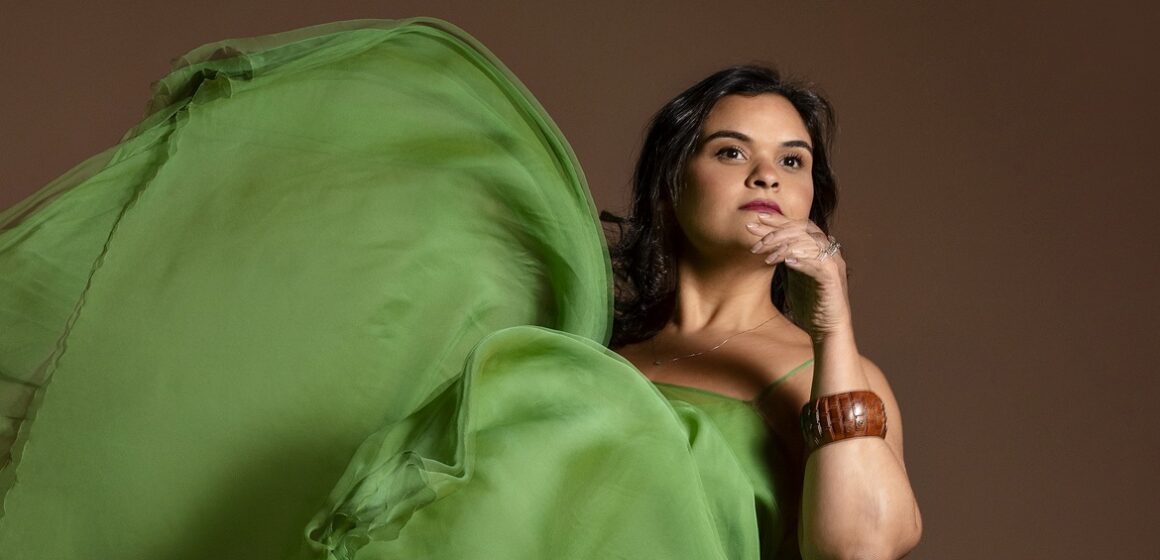 Nayara Guedes lança single “Círios” com feat de Vital Lima e produção de Mestre Manoel Cordeiro nas plataformas digitais