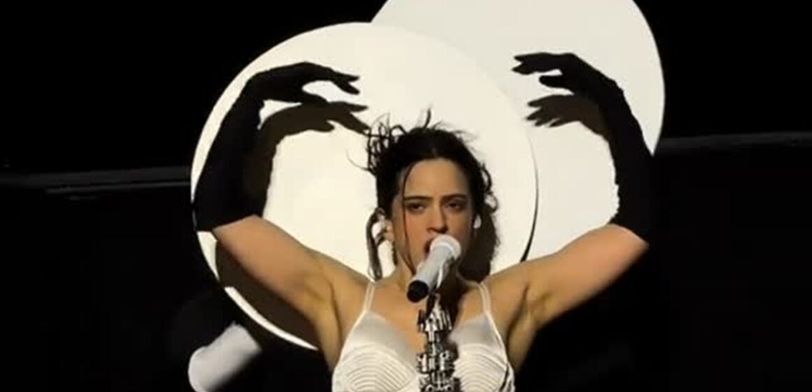 SaveClip.App_656626446_1963956630862639_8366269012769992004_n “La Pérola” ganha força ao vivo e vira ritual artístico na Lux Tour 2026 de Rosalía