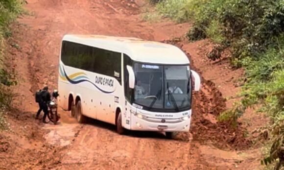 Imagens expõem precariedade da Transamazônica durante período chuvoso