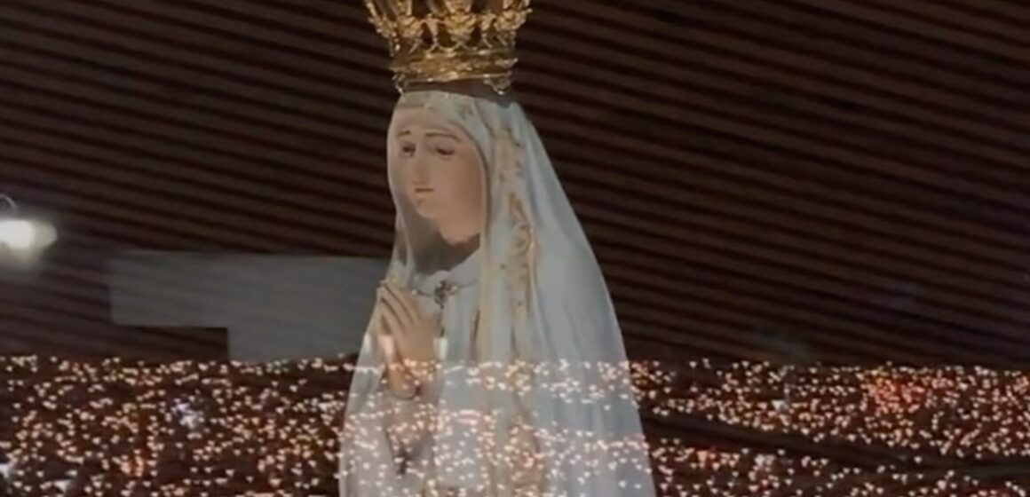 Milhares de fiéis participam das celebrações de Nossa Senhora de Fátima em Portugal