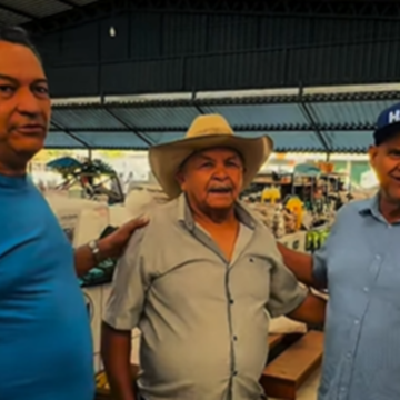 Deputado estadual Torrinho Torres visita feira de Xinguara ao lado de vereadores e destaca acolhida da população