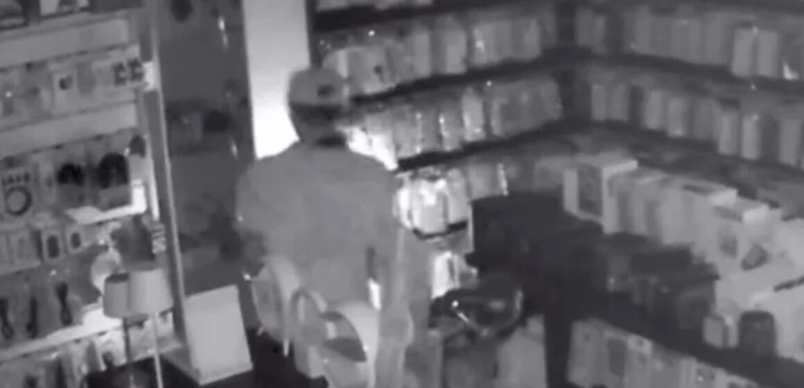 Criminoso invade loja pelo telhado e causa prejuízo em Igarapé-Açu