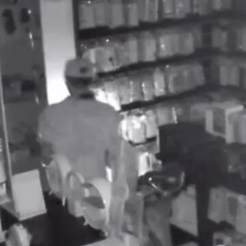 criminoso-invade-loja-pelo-telhado-e-causa-prejuzo-de-mais-de-r-20-mil-em-igarap-au-7evkqvvmiu Criminoso invade loja pelo telhado e causa prejuízo em Igarapé-Açu