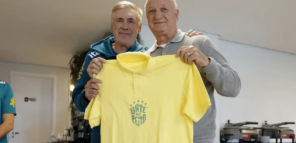 Pentacampeão em 2002, Felipão é homenageado na Granja Comary e incentiva seleção na busca pelo hexa