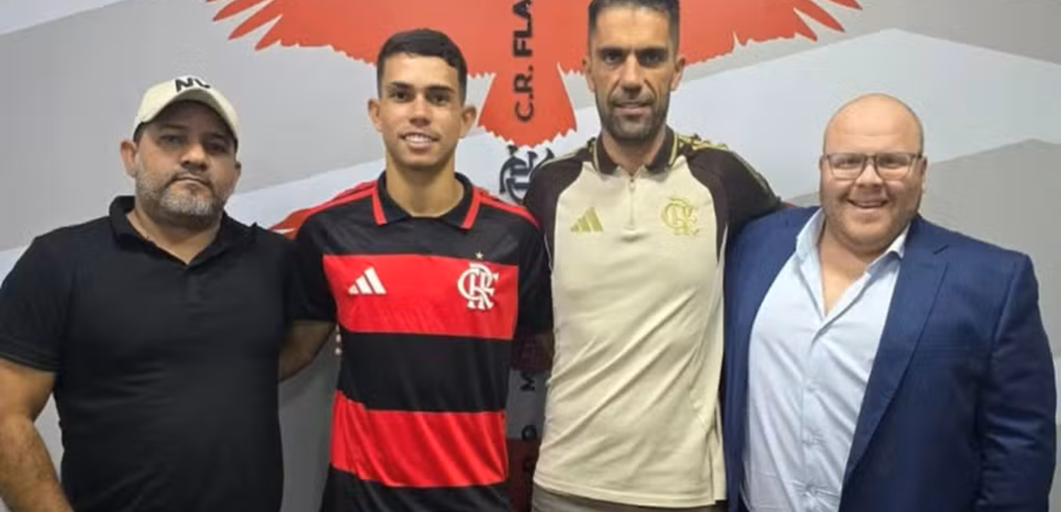 Paysandu registra empréstimo de Pedro Henrique, vendido ao Flamengo, e jovem volante segue na Curuzu