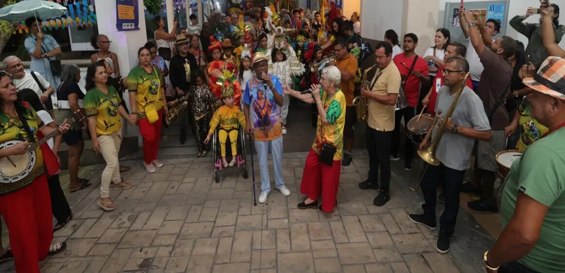 Arraial de Todos os Santos 2026 começa com revoada de pássaros juninos em Belém