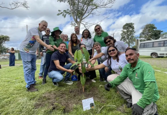 Emater planta 30 mudas em Marituba para celebrar o Dia do Meio Ambiente