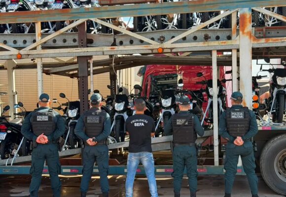 Fiscalização da Sefa no Tapajós intercepta carga irregular de motocicletas oriundas de Manaus