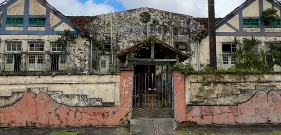 SaveClip.App_712623790_1403655768475511_1371963342665101143_n Conheça a história da Escola Inglês de Souza, em Mosqueiro