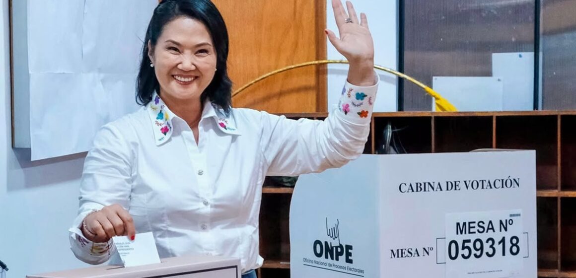 Keiko Fujimori é eleita presidente do Peru após disputa acirrada