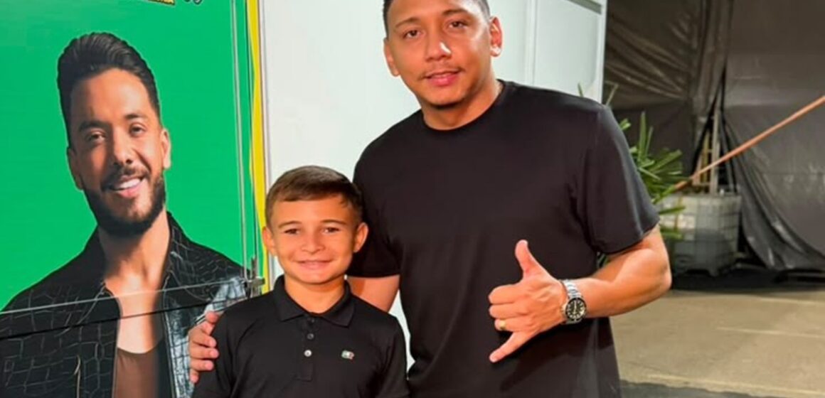 SaveClip.App_724061350_17917737402387717_3460578807964010897_n Menino de Capitão Poço realiza sonho de conhecer baterista Wesley Safadão em Belém
