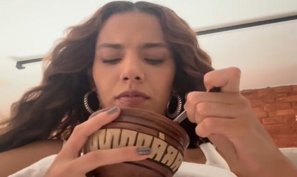 Marina Sena elogia culinária paraense e diz que gostaria de comer tacacá todos os dias