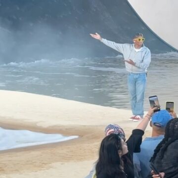 SaveClip.App_730491334_18602681278004896_6683160934755789265_n Louis Vuitton transforma passarela em praia e abre Semana de Moda Masculina de Paris