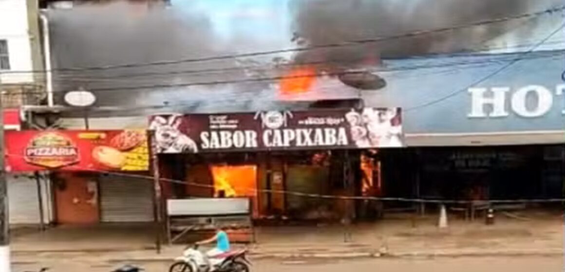 Incêndio de grandes proporções consome churrascaria em Novo Repartimento