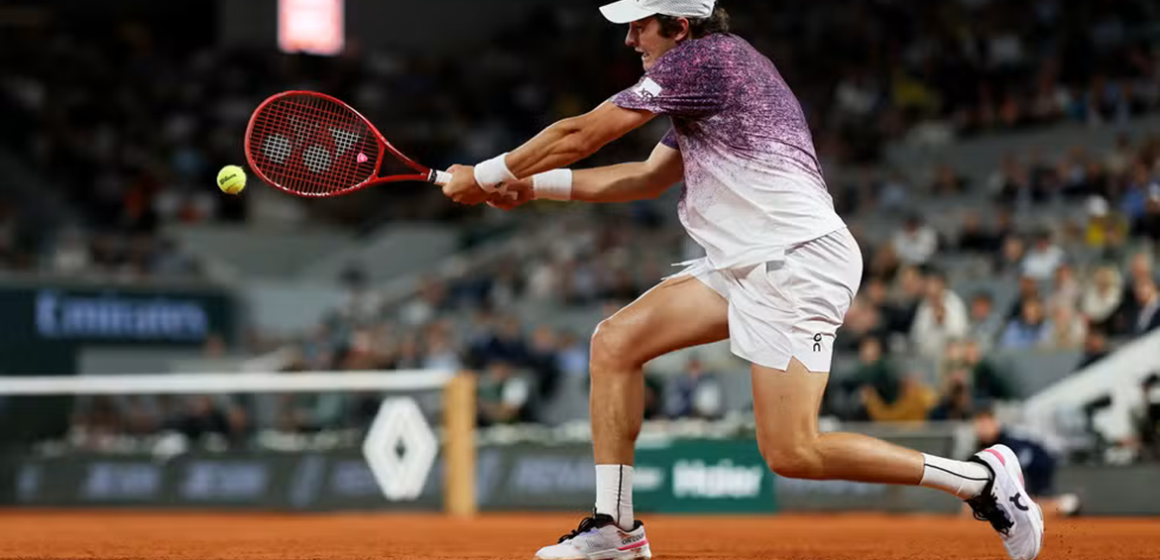 gettyimages-2279481113-1- João Fonseca cai nas quartas de Roland Garros para tcheco Jakub Mensik e encerra melhor campanha brasileira em Grand Slam em 22 anos