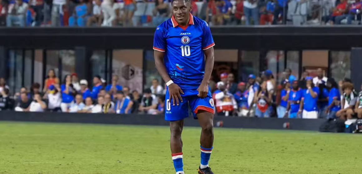 gettyimages-2279507485 Haiti confirma mudança na camisa da Copa após Fifa pedir remoção de imagem histórica da Batalha de Vertières