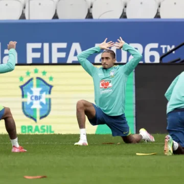 _int9683 Quaest: 56% dos brasileiros não acreditam no hexa, mas confiança subiu 10 pontos desde abril