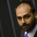 Primeira Turma do STF julga Eduardo Bolsonaro e ex-deputado deve ser condenado