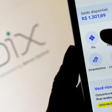 Professora aciona Justiça alegando ter criado conceito que originou o Pix