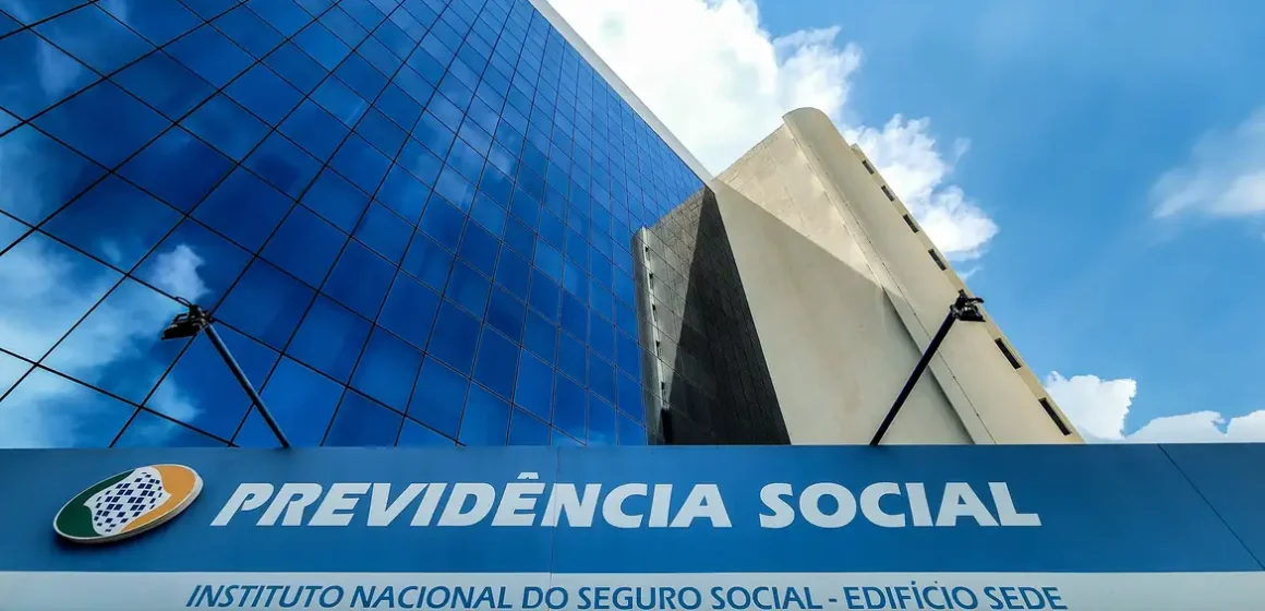 PF indicia 48 investigados por descontos ilegais no INSS