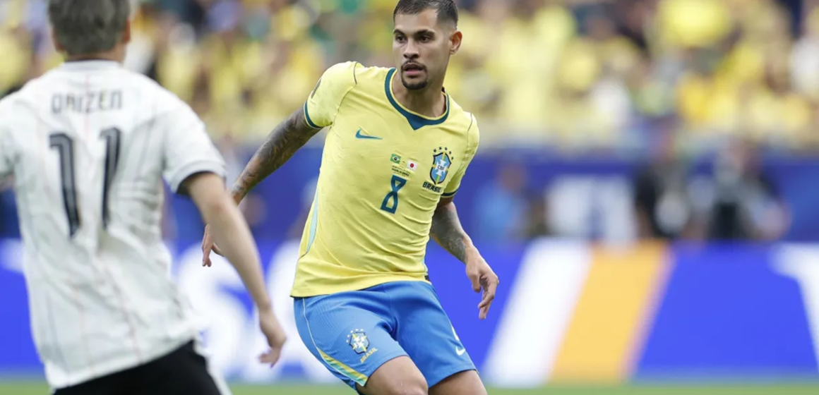 Bruno Guimarães vira “regista” do Brasil e pode igualar recorde de assistências de Pelé em 1970