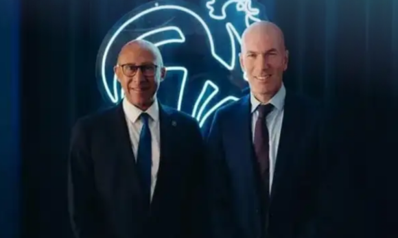 Zidane é apresentado na França e revela: “Era a única coisa que queria”