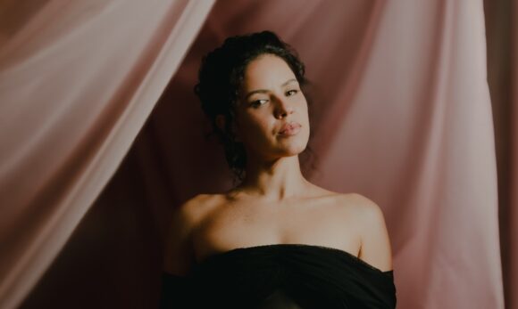 Luê estreia espetáculo “VOLTA” no Teatro Experimental Waldemar Henrique em 3 de julho