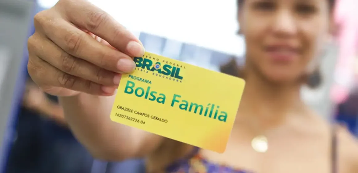 Governo alerta beneficiários sobre golpe envolvendo o Bolsa Família