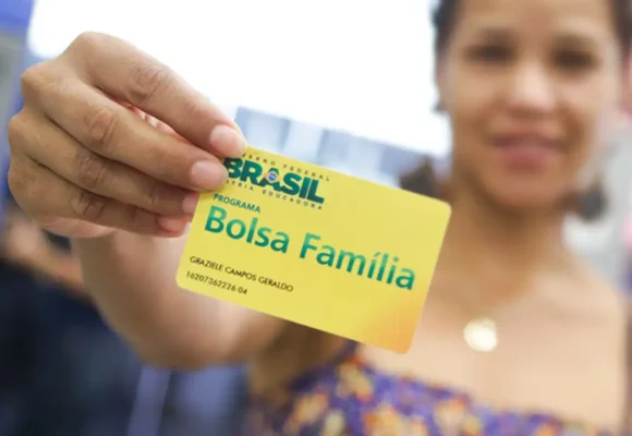 Governo alerta beneficiários sobre golpe envolvendo o Bolsa Família