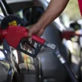 Governo adia reunião do CNPE que poderia elevar mistura de etanol na gasolina de 30% para 32%