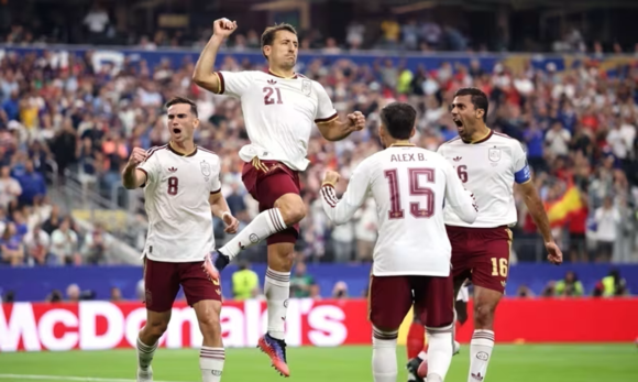 Espanha domina França por 2 a 0 e garante vaga na final da Copa do Mundo; aguarda Inglaterra ou Argentina