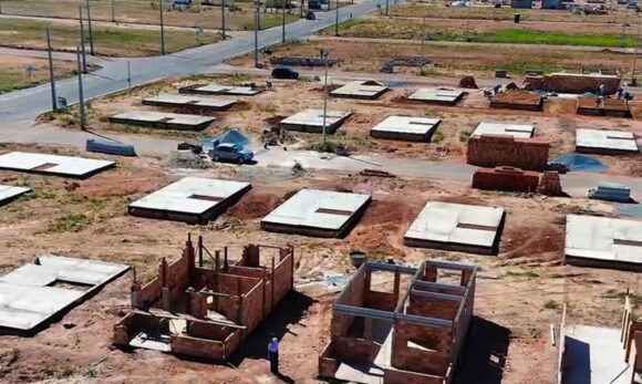 Residencial com 464 casas avança em Canaã dos Carajás