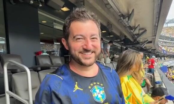 Vicent Martella compartilha bastidores antes de jogo do Brasil