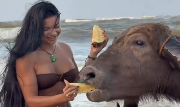 Lia Mendonça divulga vídeo com mensagens de apoio após polêmica